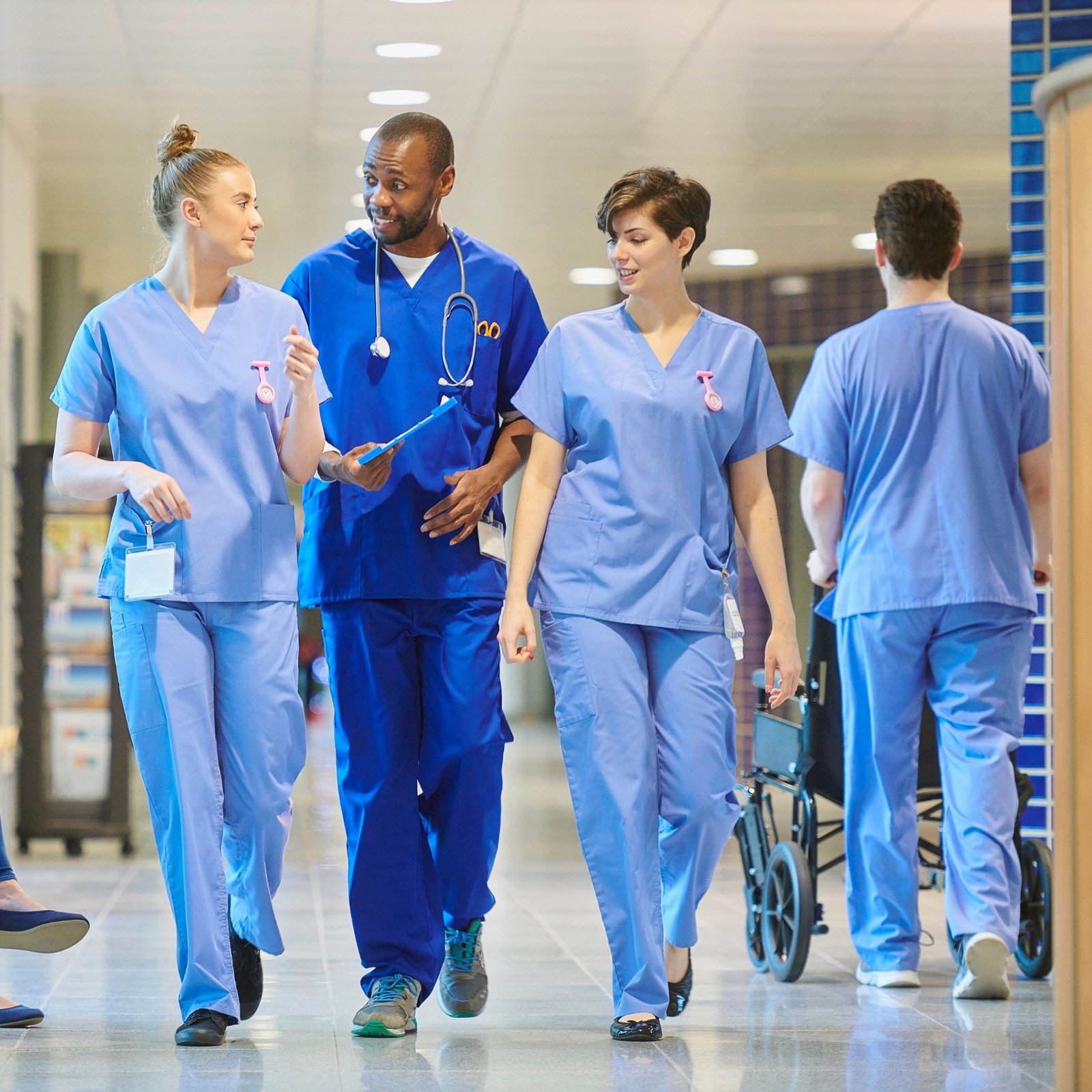 The Role of Hospital Uniforms in Enhancing Patient Trust and Safety
